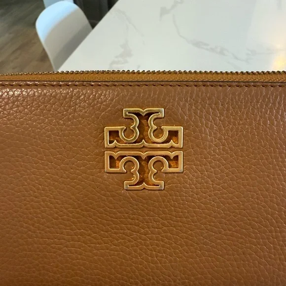 Tory Burch Brown Leather Wallet - Picture 4 of 8